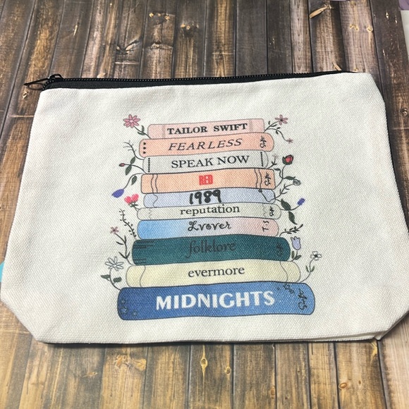 5for$10 Taylor Swift Music Albums Book Cosmetic Makeup Bag NWT 8x6.5 - Picture 5 of 5
